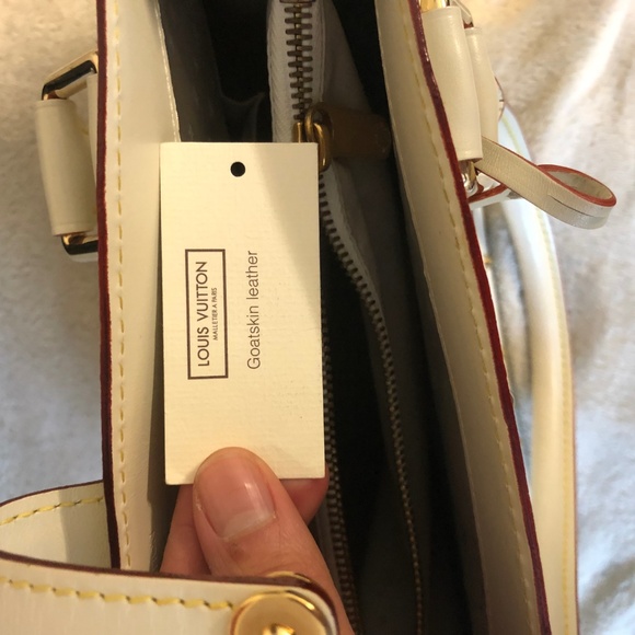 Louis Vuitton: Le Fabuleux, White Suhali - Picture 5 of 7